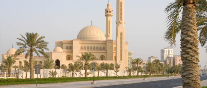 Al-Fateh Grand Mosque in Bahrain