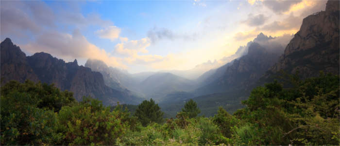 Great mountain ranges on Corsica