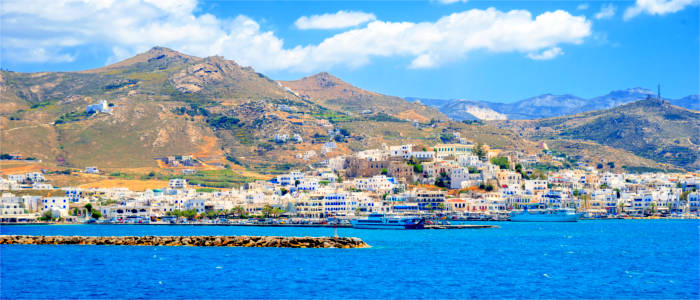 Town and mountains on Paros