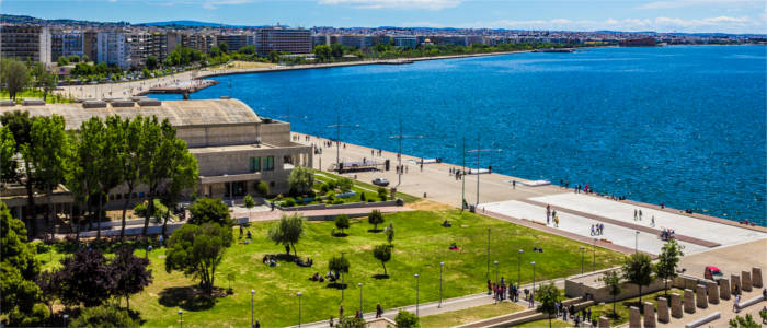 The waterside promenade invites travellers to go for a walk