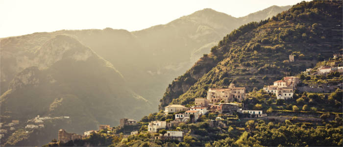 The mountainous landscape at the Amalfi Coast