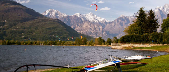 Surfing at the lake in Lombardy