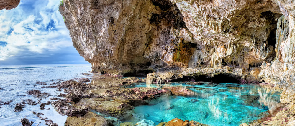 Caves and natural pools in Niue