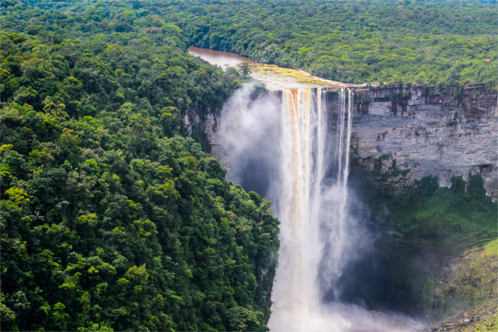 Guyana - "Land of Many Waters" | Travelmyne.com