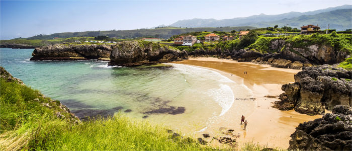Beach and coat of Asturias
