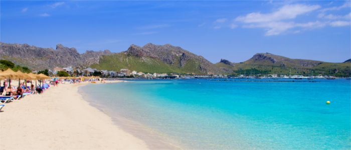 Beach and mountains on Majorca