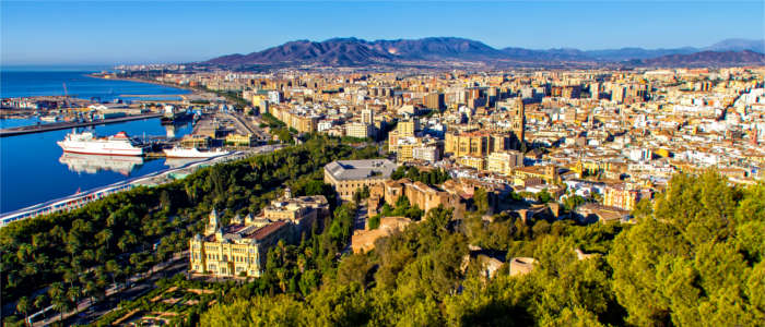 Panorama of the metropolis of Málaga