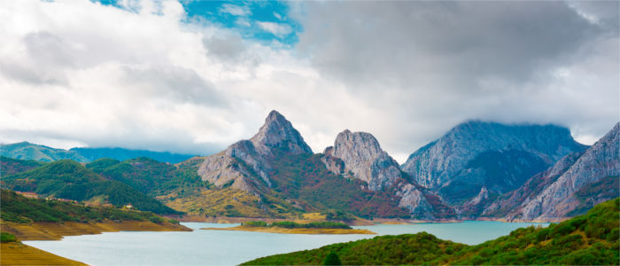 Lake in the Cantabrian Mountains